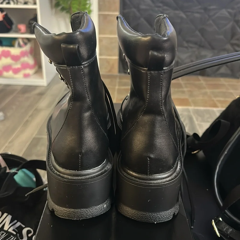 platform boots - Picture 3 of 4
